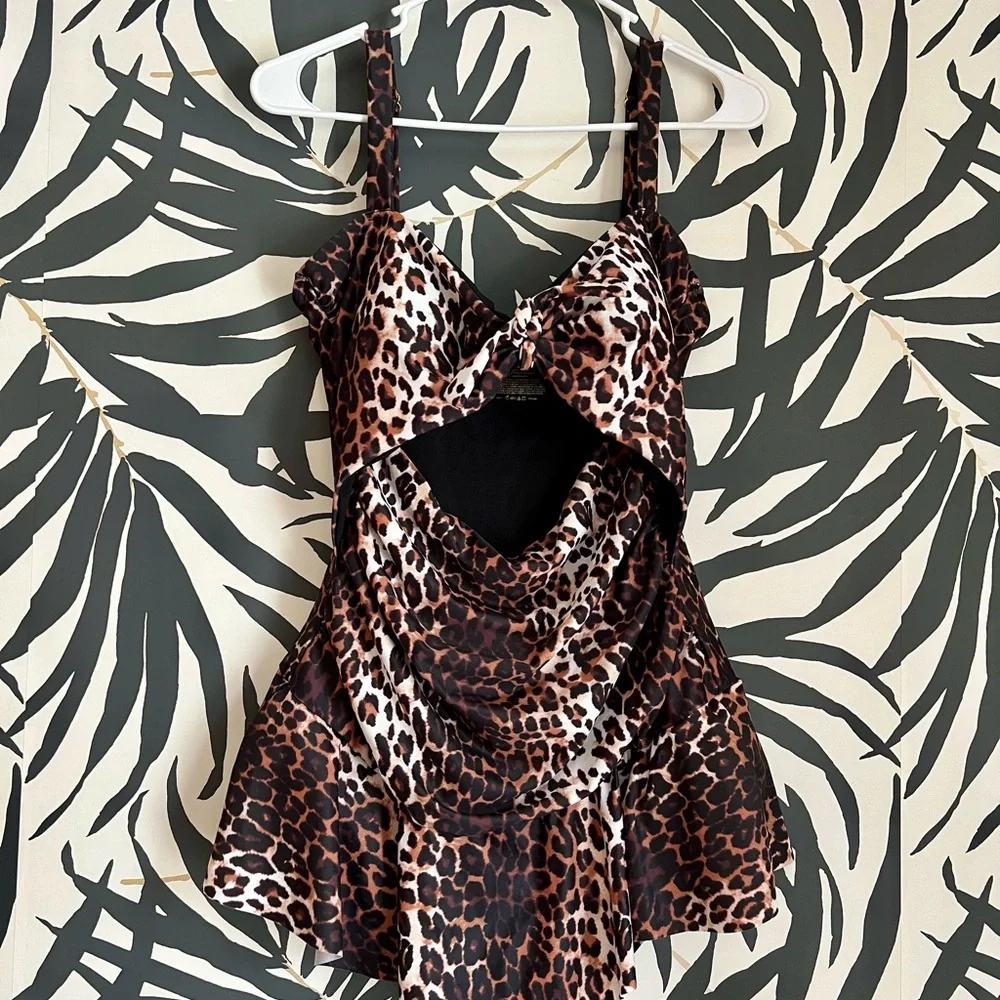 Nine West One Piece Swimsuit Leopard Cheetah Cutout Jungle Tiki - Picture 3 of 7